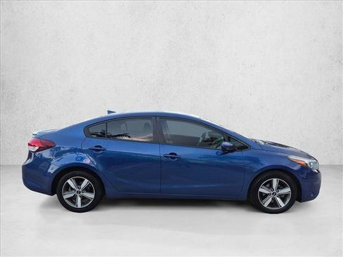 Used 2018 Kia Forte S FWD image 4