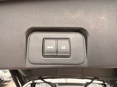 New 2026 Nissan Rogue SV w/ SV Premium Package image 18