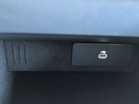 New 2026 Land Rover Range Rover Sport SE AWD/4WD image 33