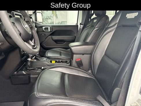 Used 2023 Jeep Gladiator Sport AWD/4WD image 10