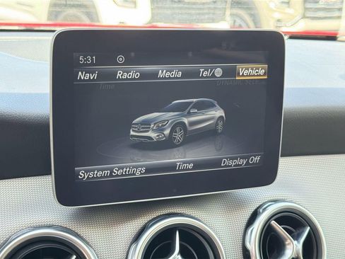 Used 2018 Mercedes-Benz GLA 250 image 15