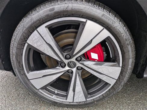 New 2025 Audi SQ5 Premium Plus image 9