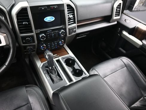Used 2017 Ford F150 Lariat w/ Equipment Group 501A Mid AWD/4WD image 15