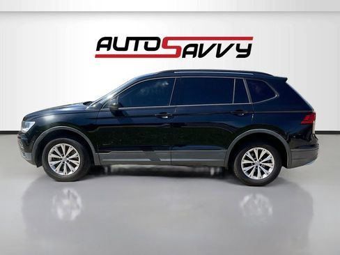 Used 2018 Volkswagen Tiguan S image 4