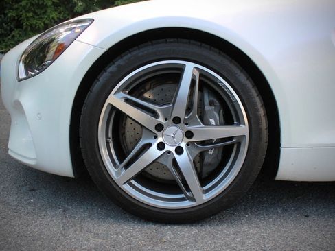 Used 2017 Mercedes-Benz AMG GT Coupe image 41