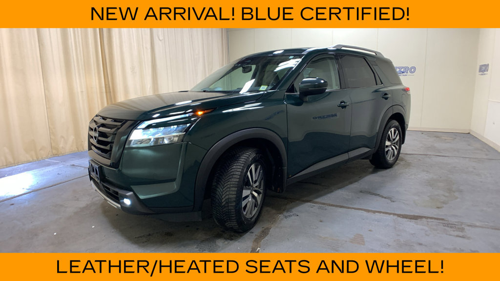 Used 2022 Nissan Pathfinder SL w/ SL Black Package AWD/4WD image 7