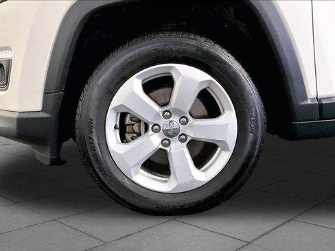 Used 2021 Jeep Compass Latitude AWD/4WD image 11