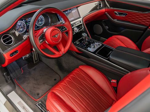 Used 2022 Bentley Flying Spur Plug-In Hybrid image 6