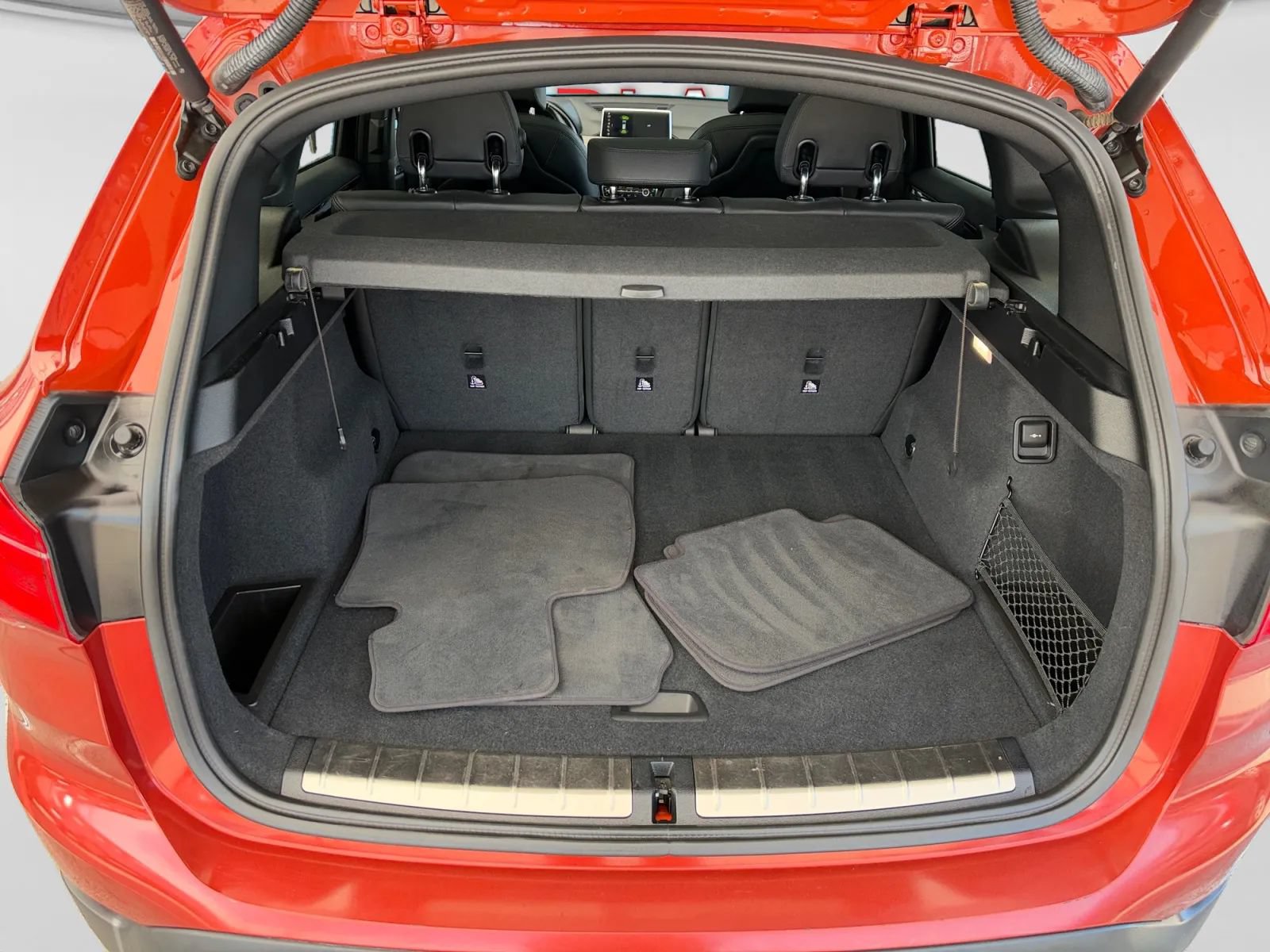 Used 2019 BMW X1 sDrive28i w/ Convenience Package FWD image 18