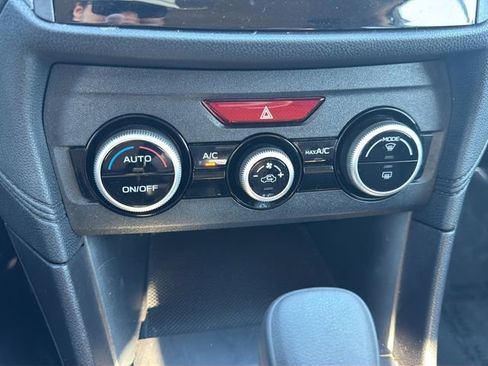 Used 2022 Subaru Crosstrek 2.0i image 22