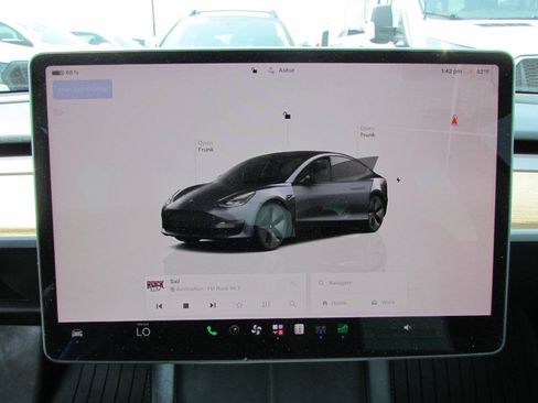 Used 2023 Tesla Model 3 Standard Range RWD image 28