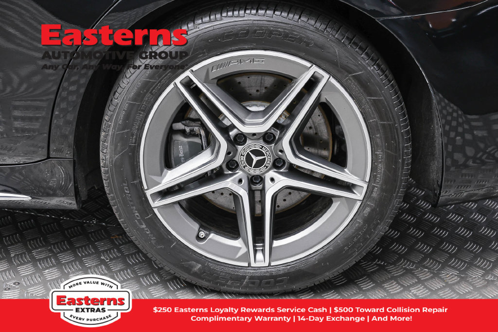 Used 2022 Mercedes-Benz S 500 4MATIC w/ AMG Line Package image 9