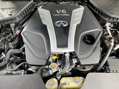 Used 2017 INFINITI Q50 3.0t Premium w/ 3.0T Premium Plus Package image 29