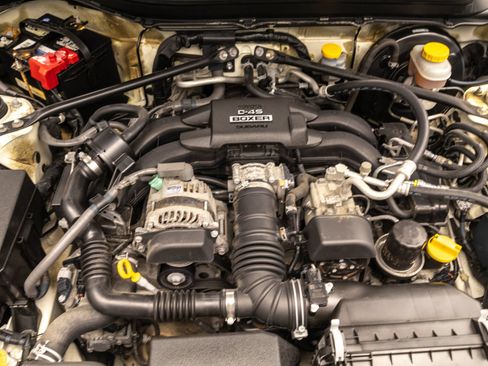 Used 2015 Scion FR-S RWD image 35