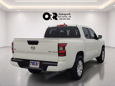Used 2023 Nissan Frontier SV w/ SV Convenience Package AWD/4WD image 5
