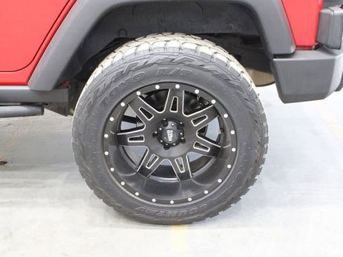 Used 2017 Jeep Wrangler Unlimited Sport image 29