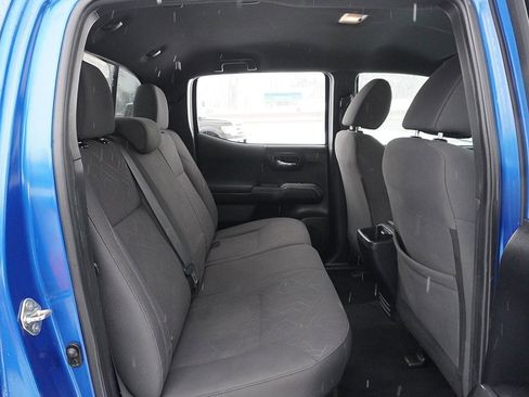 Used 2017 Toyota Tacoma TRD Off-Road image 28