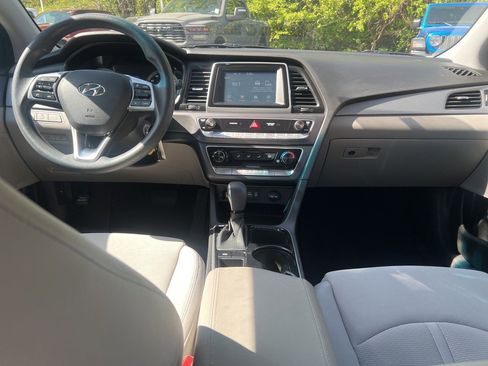 Used 2019 Hyundai Sonata SE image 19