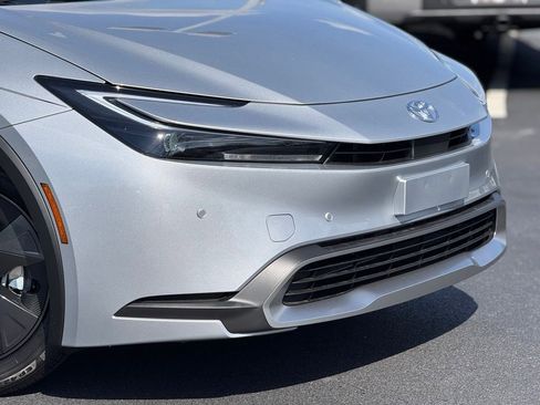 New 2026 Toyota Prius Plug-In Hybrid image 4