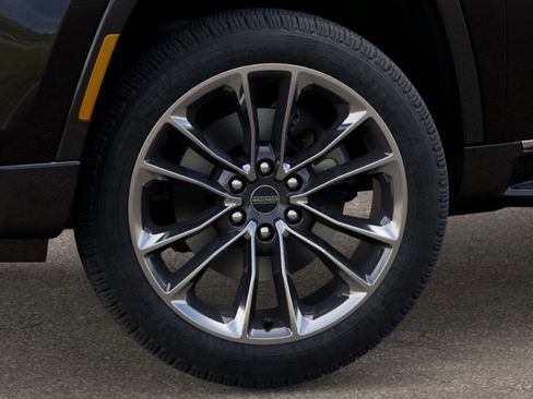 New 2025 Jeep Wagoneer Series II w/ Convenience Group I image 8