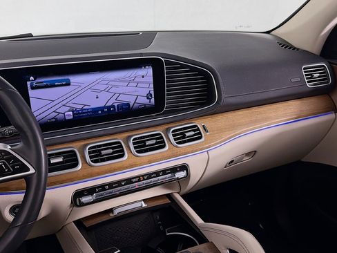 Certified 2024 Mercedes-Benz GLS 450 4MATIC image 22