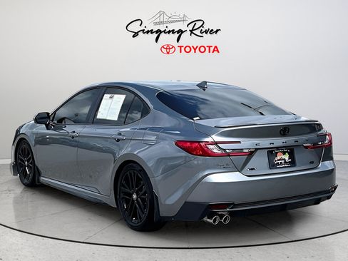 Used 2026 Toyota Camry SE w/ Convenience Package FWD image 4