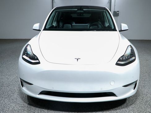 Used 2021 Tesla Model Y Long Range AWD/4WD image 4