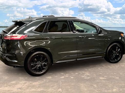 Used 2022 Ford Edge SE w/ Black Appearance Package image 1