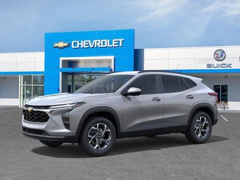 New 2026 Chevrolet Trax LT w/ LT Convenience Package FWD image 23