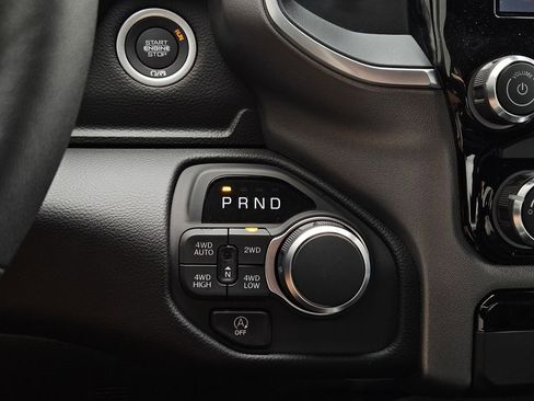 New 2026 RAM 1500 4x4 Crew Cab image 21