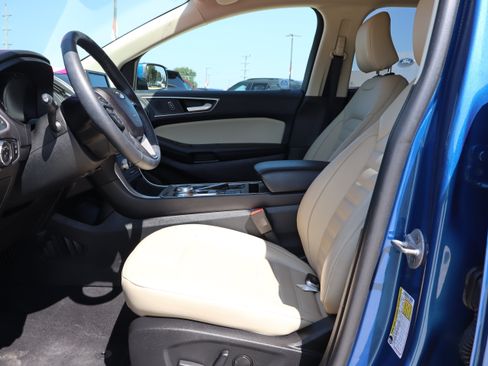 Used 2024 Ford Edge SEL w/ Convenience Package AWD/4WD image 9