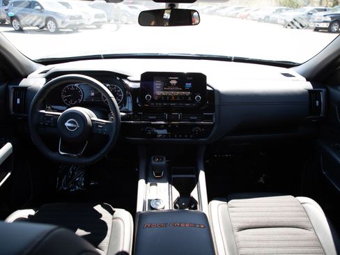 Used 2025 Nissan Pathfinder Rock Creek AWD/4WD image 13