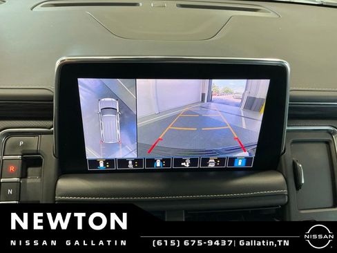 Used 2021 GMC Yukon SLT w/ SLT Premium Package AWD/4WD image 10