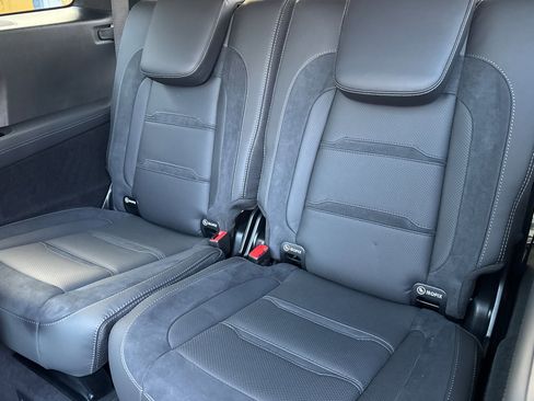 New 2025 Mercedes-Benz GLS 63 AMG 4MATIC image 22