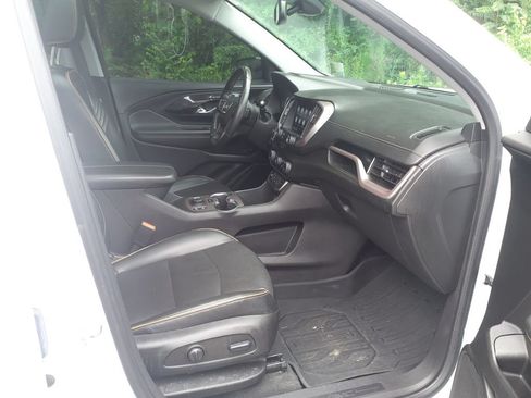 Used 2022 GMC Terrain AT4 w/ Tech Package AWD/4WD image 11