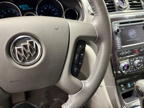 Used 2015 Buick Enclave Leather FWD image 18