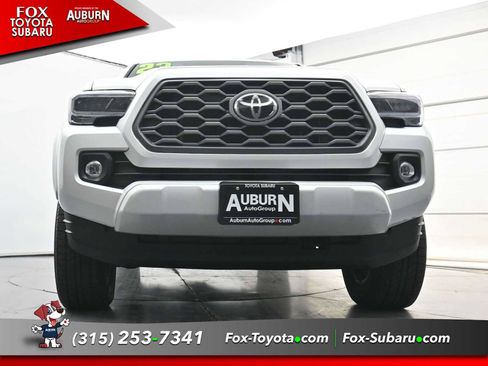 Used 2023 Toyota Tacoma TRD Sport w/ TRD Premium Sport Package AWD/4WD image 23