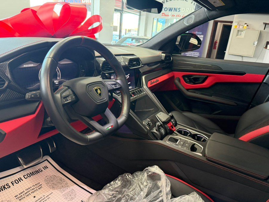 Used 2023 Lamborghini Urus S AWD/4WD image 33