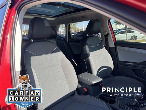 Certified 2023 Volkswagen Taos SE w/ Panoramic Sunroof Package image 31