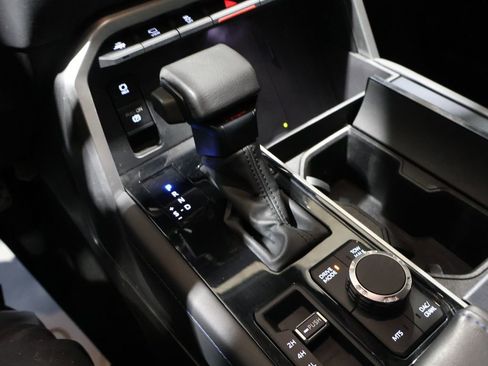 Used 2025 Toyota Tundra Platinum image 29