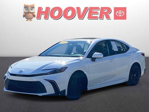 Used 2025 Toyota Camry SE w/ Multimedia Upgrade Package image 6