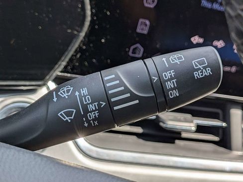 Used 2024 Chevrolet Trax LT w/ Driver Confidence Package image 27