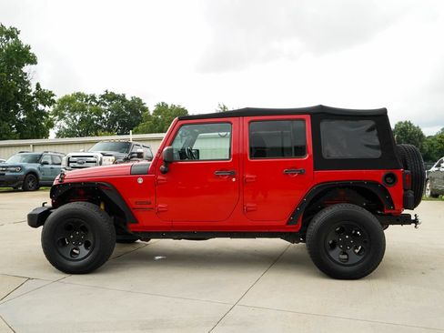 Used 2017 Jeep Wrangler Unlimited Sport w/ Quick Order Package 23S AWD/4WD image 22