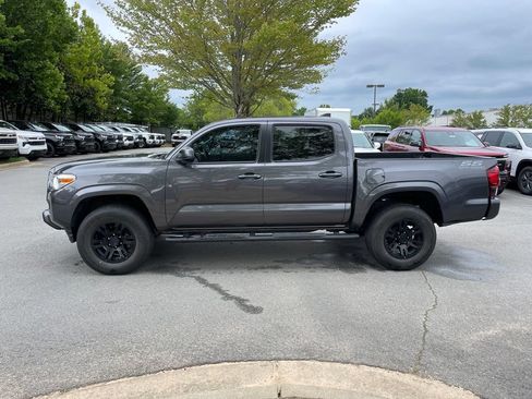 Used 2019 Toyota Tacoma SR w/ SR Convenience Package RWD image 4