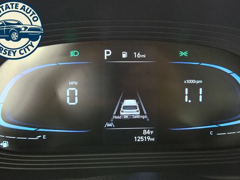 Used 2026 Hyundai Venue SEL FWD image 12