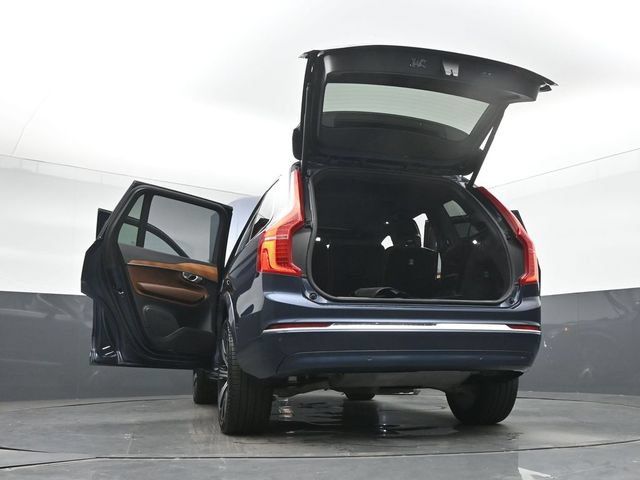 Used 2024 Volvo XC90 B5 Plus w/ Protection Package AWD/4WD image 54