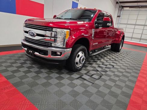 Used 2017 Ford F350 Lariat w/ Lariat Ultimate Package AWD/4WD image 3