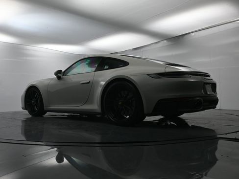 Used 2022 Porsche 911 Carrera GTS image 44