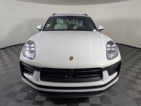 New 2026 Porsche Macan image 10