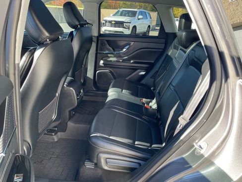 Used 2021 Lincoln Corsair AWD w/ Premium Package image 17